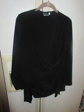 Sympli black faux Wrap sharkbite top vneck black 14 L